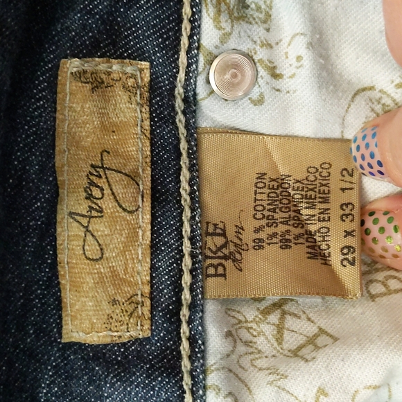 Jeans - Picture 4 of 5